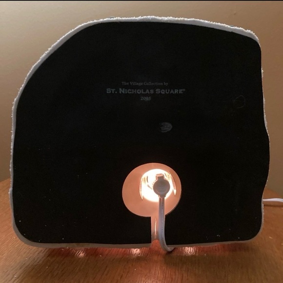 St. Nicholas Square Country Chapel Village Collection 
Illuminated Works - Picture 10 of 14